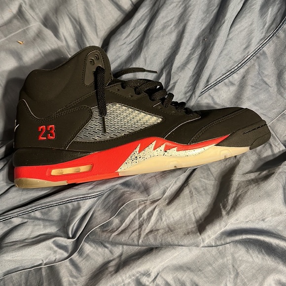 Jordan’s excellent condition size 12 no box - Picture 5 of 9